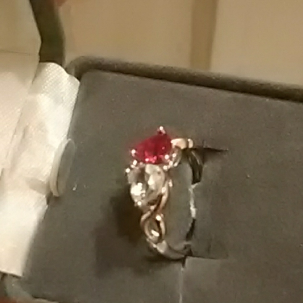 Ring - Picture 3 of 3